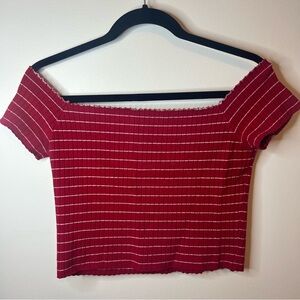 NO LABEL, size s/m, super stretchy off the shoulder red and white striped shirt